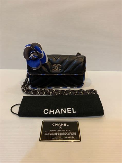 chanel classic mini sling bag